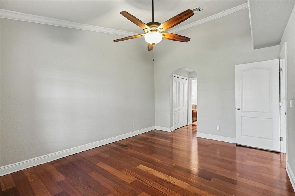 For Sale: $334,900 (3 beds, 2 baths, 1752 Square Feet)
