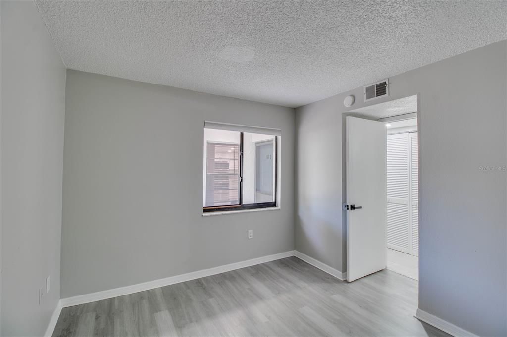В аренду: $1,695 (2 спален, 2 ванн, 1001 Квадратных фут)