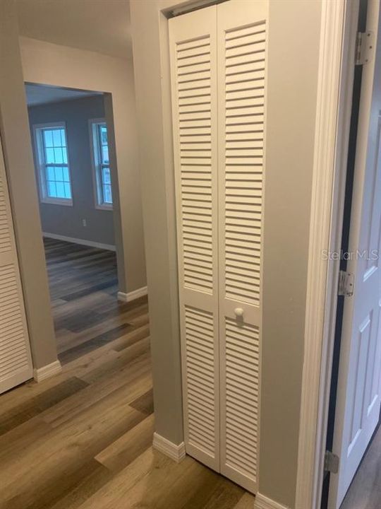 На продажу: $259,900 (3 спален, 2 ванн, 1334 Квадратных фут)