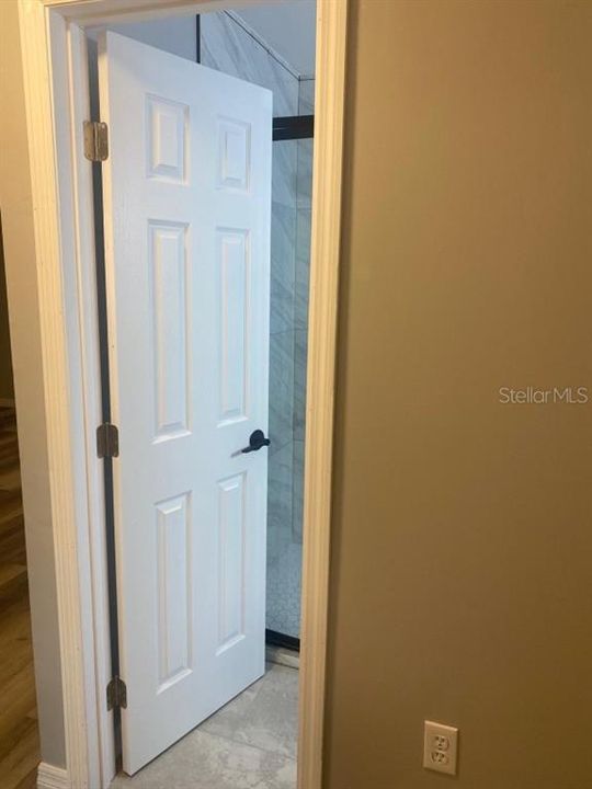 На продажу: $259,900 (3 спален, 2 ванн, 1334 Квадратных фут)
