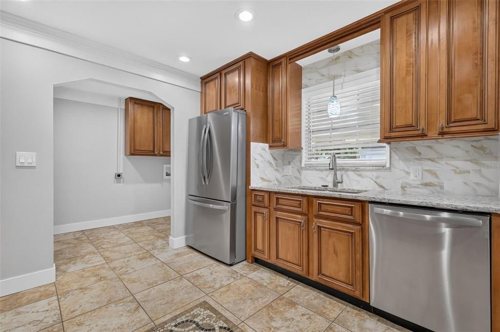En Venta: $475,000 (3 camas, 2 baños, 1585 Pies cuadrados)