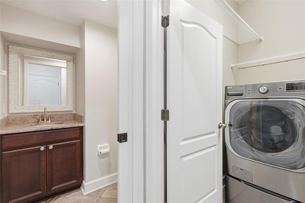 На продажу: $649,900 (4 спален, 2 ванн, 3117 Квадратных фут)