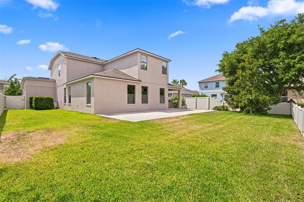 На продажу: $649,900 (4 спален, 2 ванн, 3117 Квадратных фут)