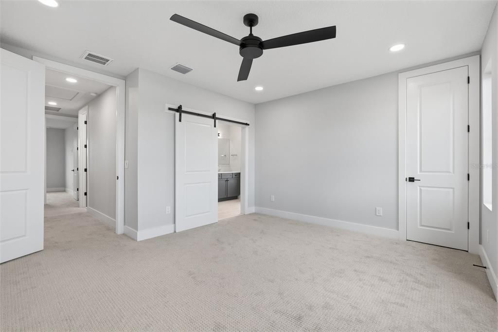 For Rent: $5,800 (4 beds, 4 baths, 2480 Square Feet)