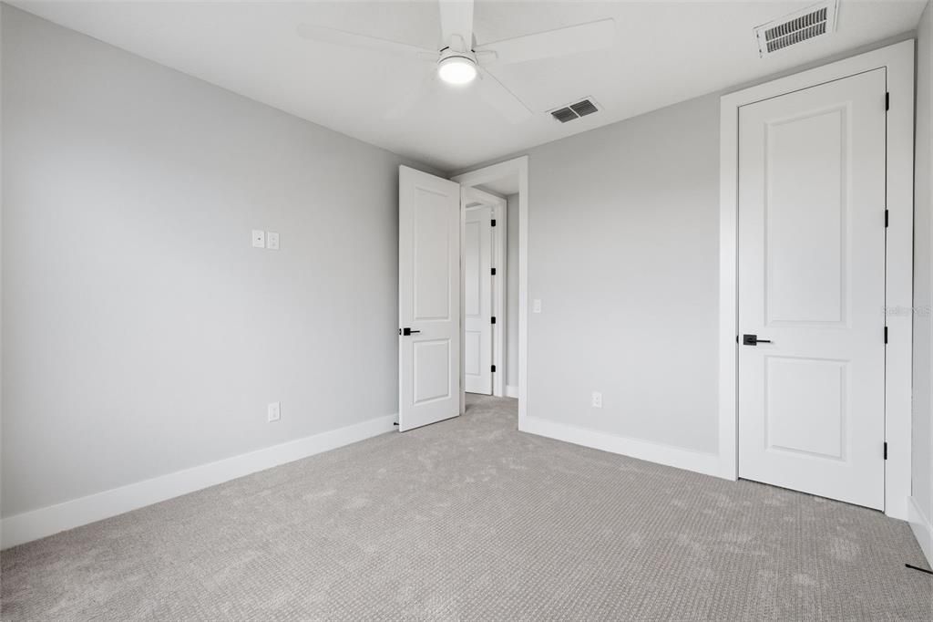 For Rent: $5,800 (4 beds, 4 baths, 2480 Square Feet)