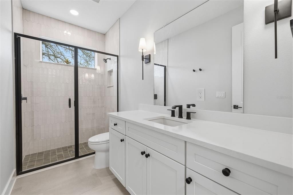 For Rent: $5,800 (4 beds, 4 baths, 2480 Square Feet)