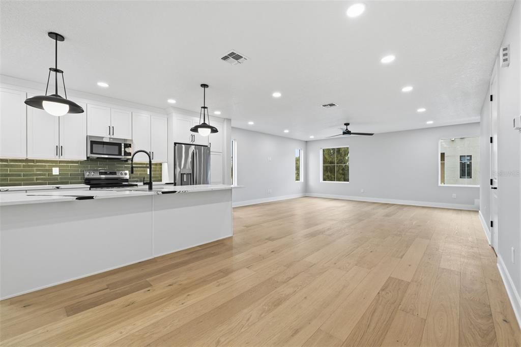 For Rent: $5,800 (4 beds, 4 baths, 2480 Square Feet)