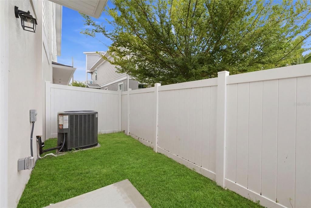 For Rent: $5,800 (4 beds, 4 baths, 2480 Square Feet)