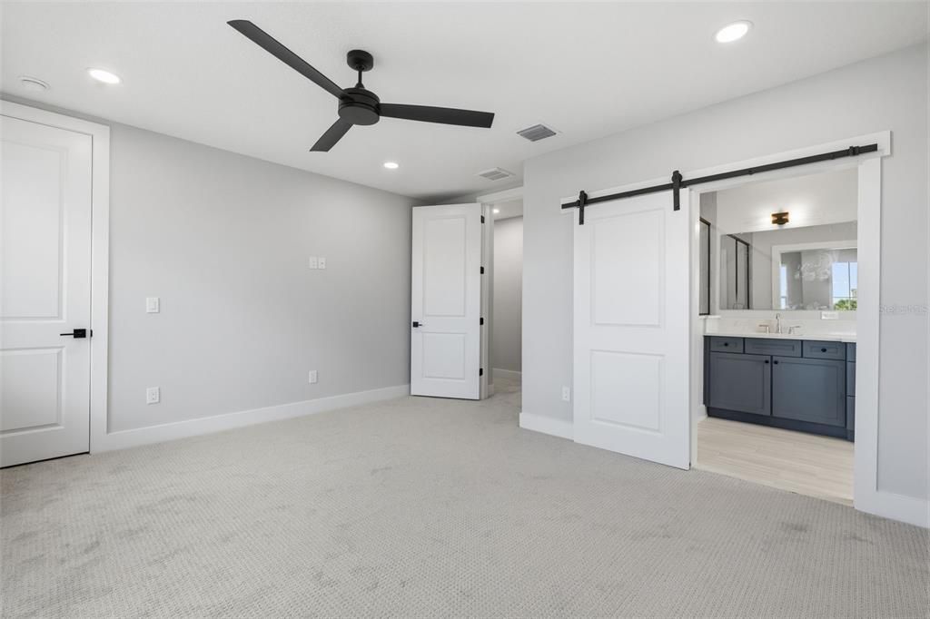 For Rent: $5,800 (4 beds, 4 baths, 2480 Square Feet)