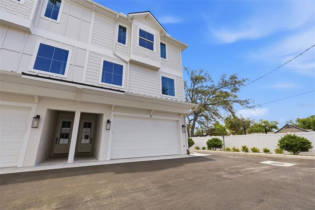 For Rent: $5,800 (4 beds, 4 baths, 2480 Square Feet)