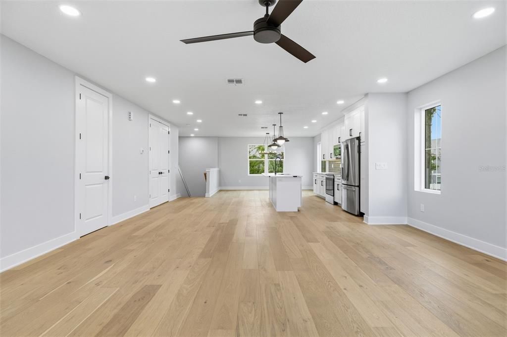 For Rent: $5,800 (4 beds, 4 baths, 2480 Square Feet)
