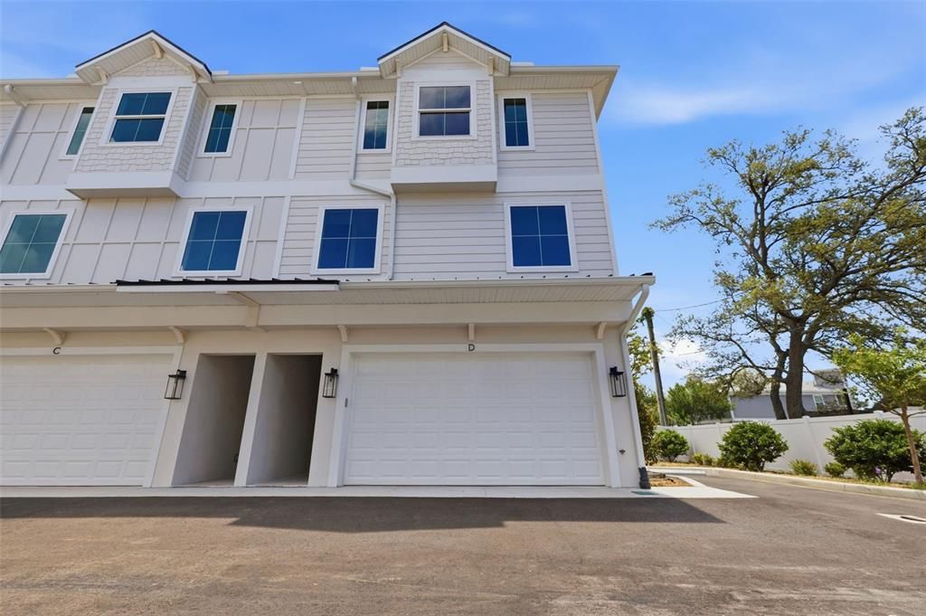 For Rent: $5,800 (4 beds, 4 baths, 2480 Square Feet)