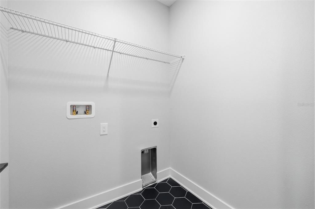 For Rent: $5,800 (4 beds, 4 baths, 2480 Square Feet)