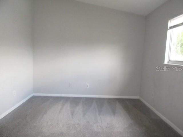 For Sale: $150,000 (2 beds, 1 baths, 936 Square Feet)