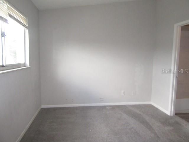 For Sale: $150,000 (2 beds, 1 baths, 936 Square Feet)