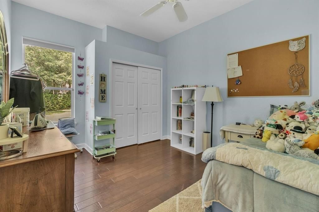 For Sale: $869,000 (5 beds, 4 baths, 4060 Square Feet)
