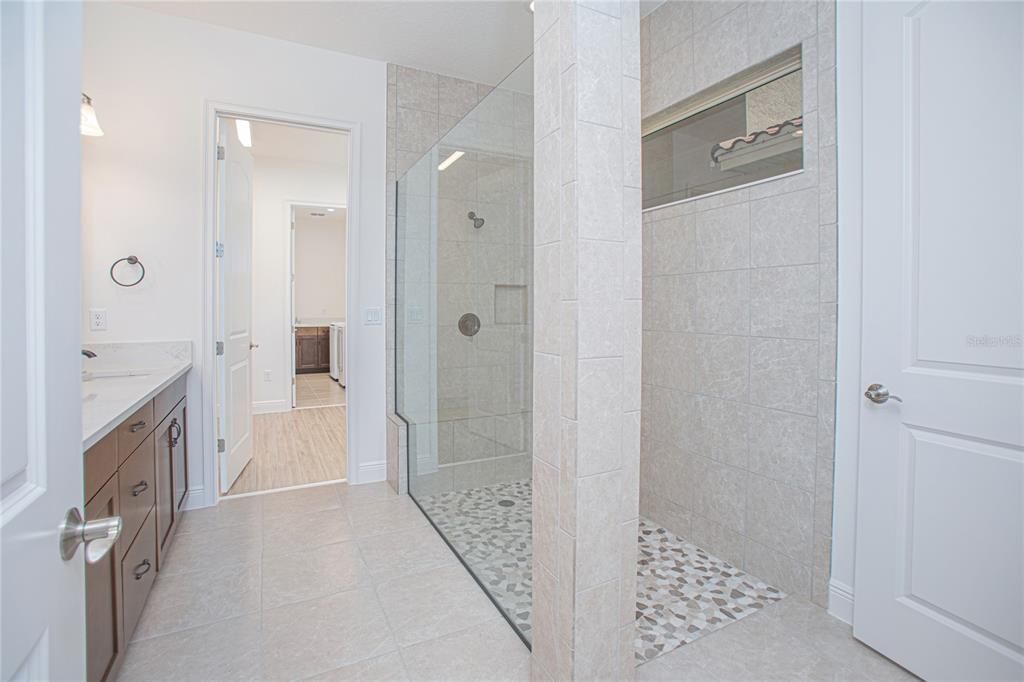 В аренду: $4,950 (5 спален, 4 ванн, 3180 Квадратных фут)