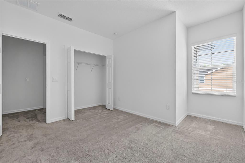 В аренду: $2,300 (3 спален, 2 ванн, 1636 Квадратных фут)