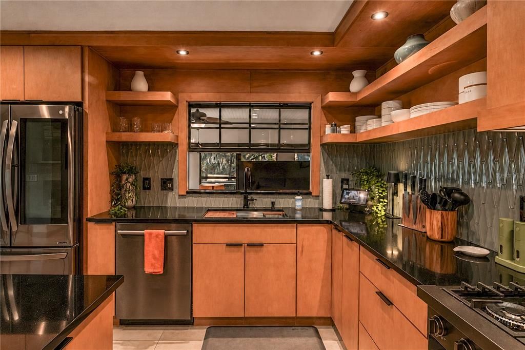 На продажу: $989,000 (3 спален, 2 ванн, 2782 Квадратных фут)