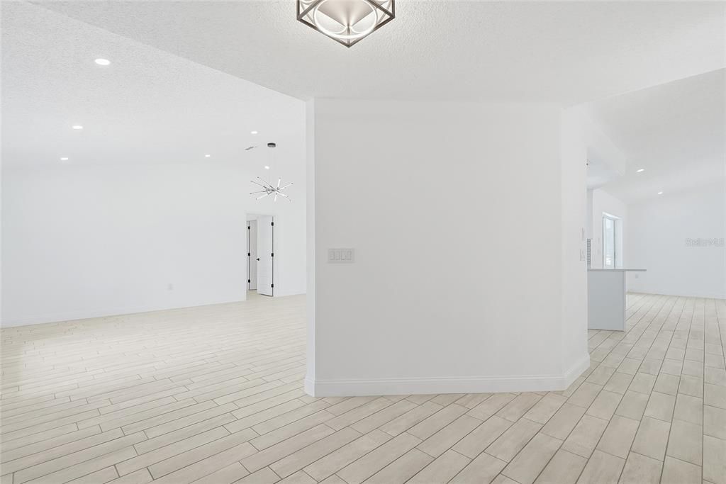 For Sale: $419,900 (3 beds, 2 baths, 1940 Square Feet)