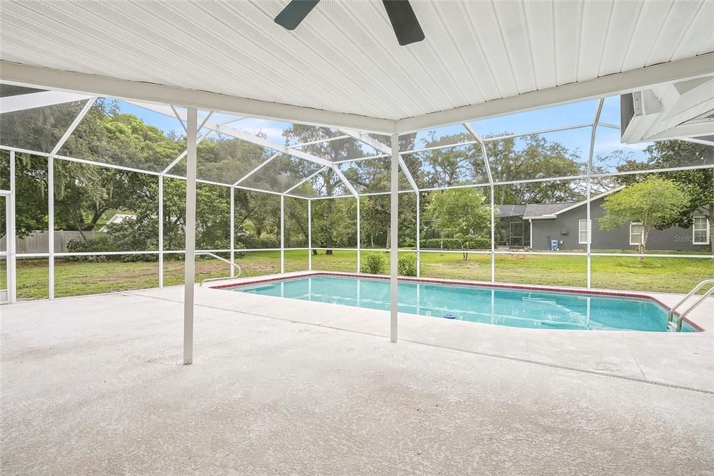 For Sale: $419,900 (3 beds, 2 baths, 1940 Square Feet)