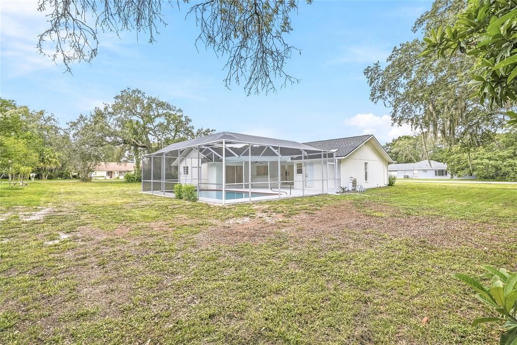 For Sale: $419,900 (3 beds, 2 baths, 1940 Square Feet)