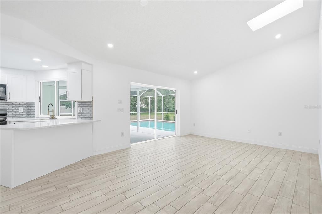 For Sale: $419,900 (3 beds, 2 baths, 1940 Square Feet)