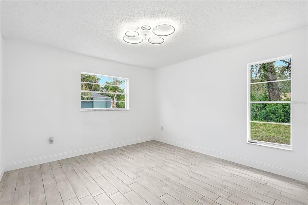 For Sale: $419,900 (3 beds, 2 baths, 1940 Square Feet)