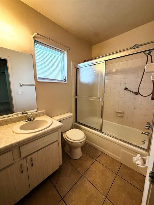 En Venta: $99,900 (2 camas, 1 baños, 985 Pies cuadrados)