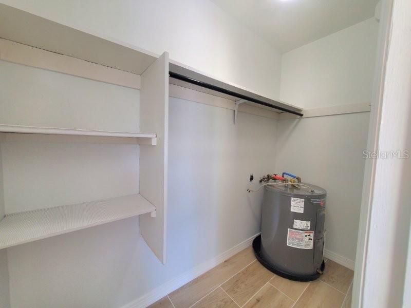 For Rent: $1,275 (1 beds, 1 baths, 650 Square Feet)