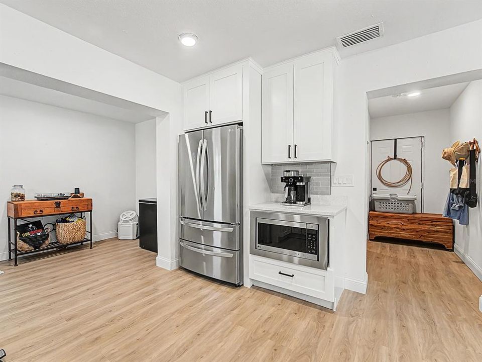 For Sale: $455,000 (3 beds, 2 baths, 1500 Square Feet)