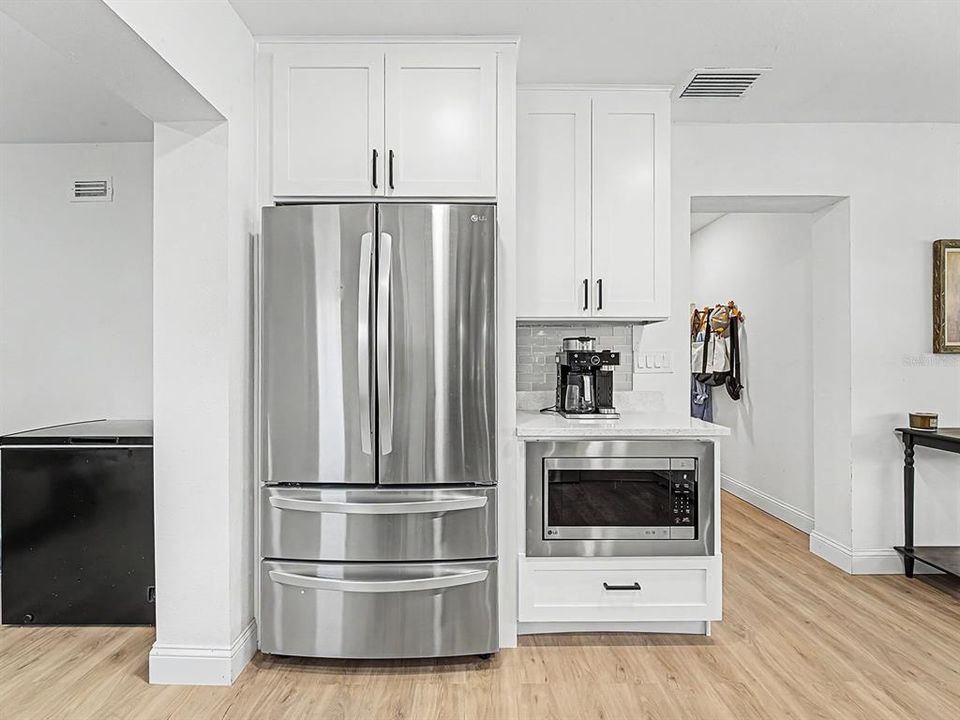 For Sale: $455,000 (3 beds, 2 baths, 1500 Square Feet)