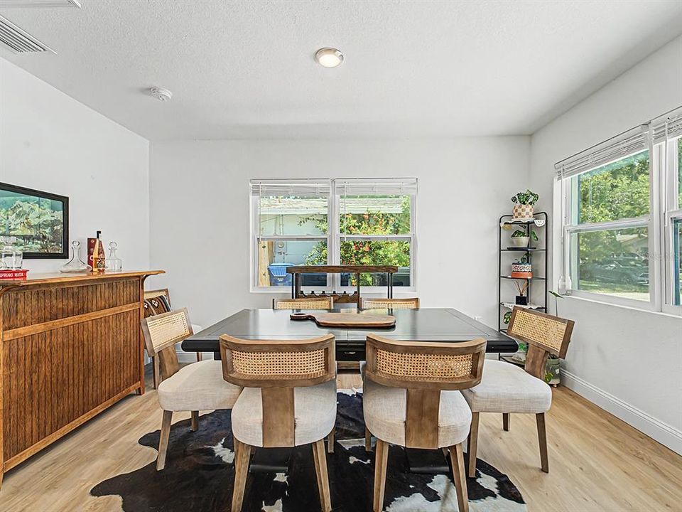 For Sale: $455,000 (3 beds, 2 baths, 1500 Square Feet)