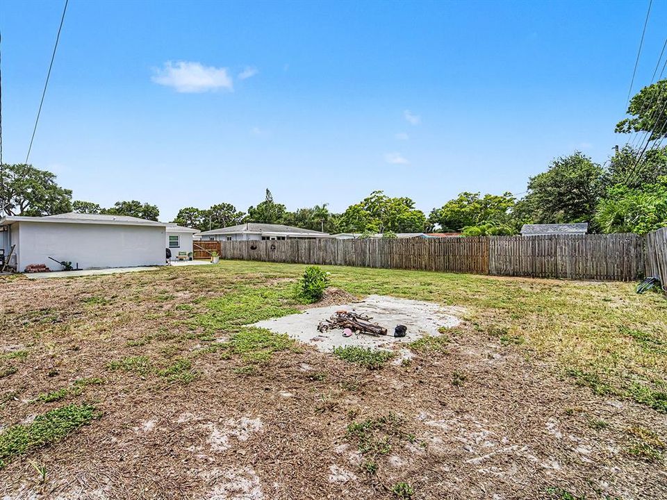 For Sale: $455,000 (3 beds, 2 baths, 1500 Square Feet)