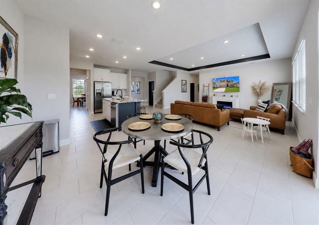 En Venta: $529,000 (4 camas, 3 baños, 3362 Pies cuadrados)
