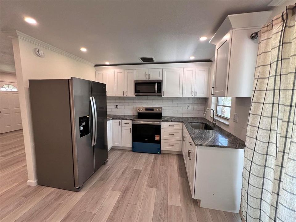В аренду: $1,875 (2 спален, 1 ванн, 806 Квадратных фут)