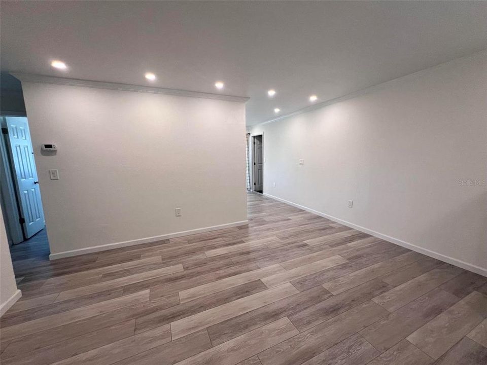 В аренду: $1,875 (2 спален, 1 ванн, 806 Квадратных фут)
