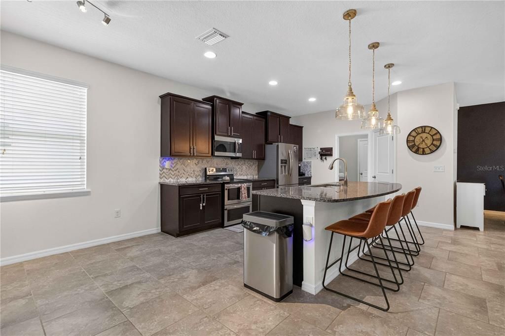 For Sale: $459,000 (3 beds, 3 baths, 2349 Square Feet)