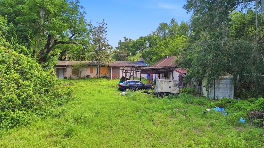 На продажу: $275,000 (0.69 acres)