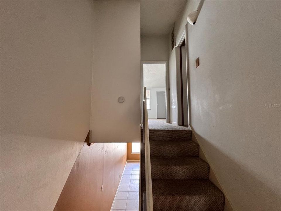 For Sale: $130,000 (2 beds, 1 baths, 1062 Square Feet)