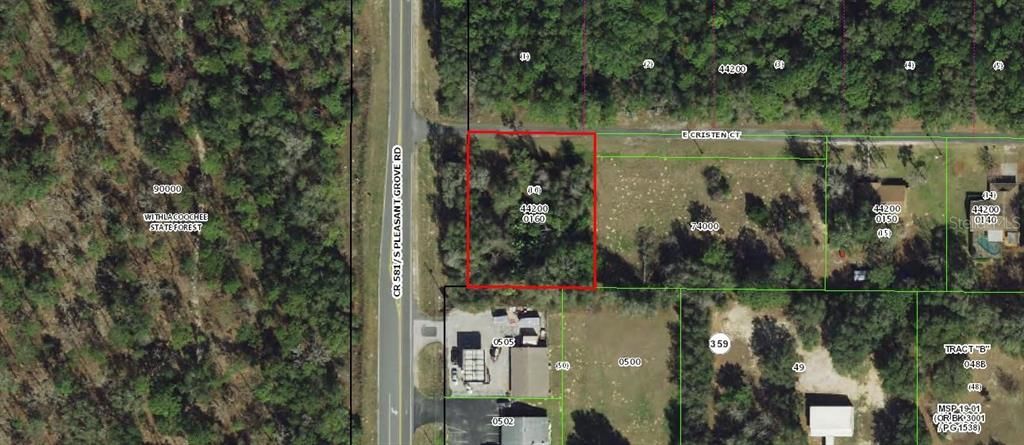 En Venta: $24,900 (0.57 acres)