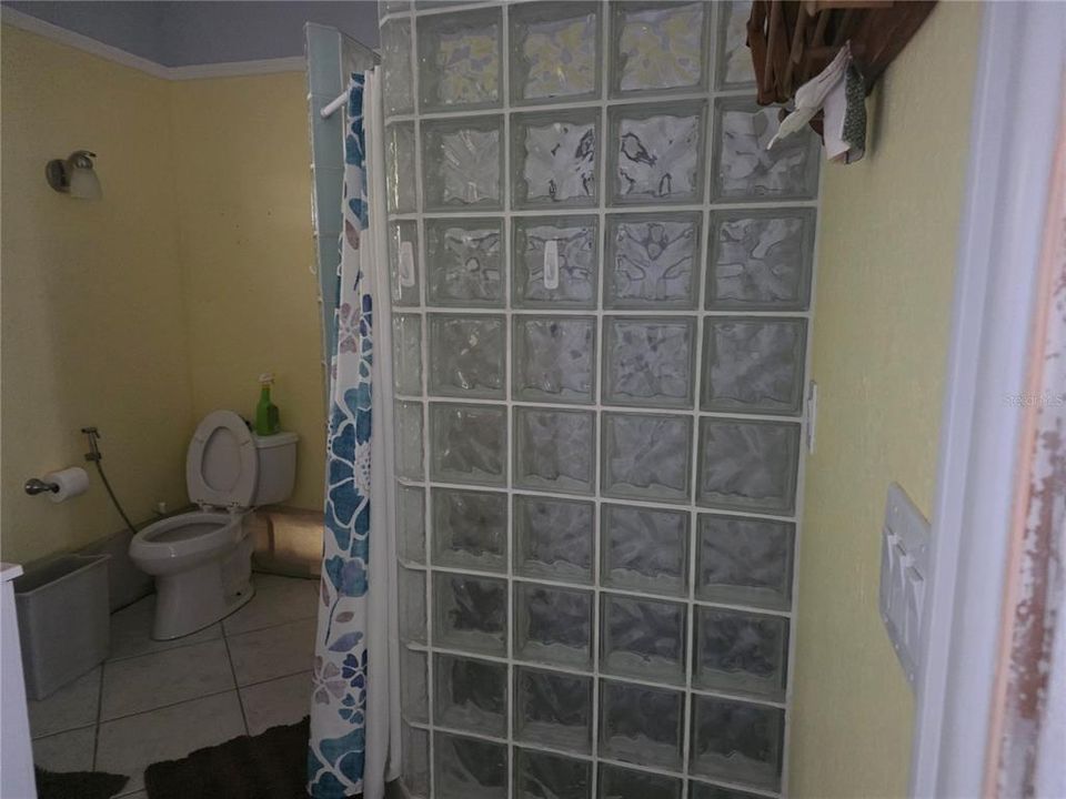 На продажу: $425,000 (4 спален, 0 ванн, 2261 Квадратных фут)