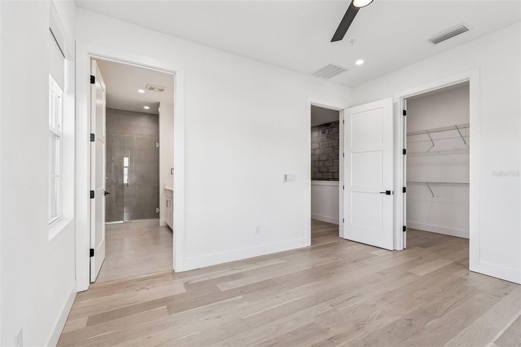 For Rent: $4,250 (3 beds, 3 baths, 2079 Square Feet)