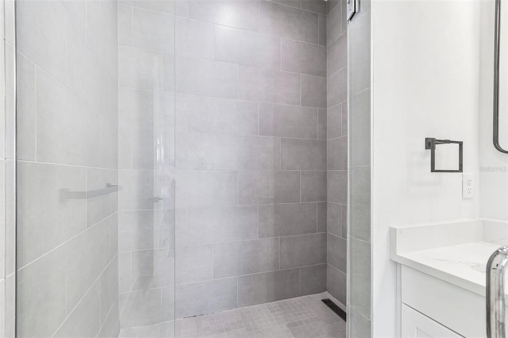 For Rent: $4,250 (3 beds, 3 baths, 2079 Square Feet)