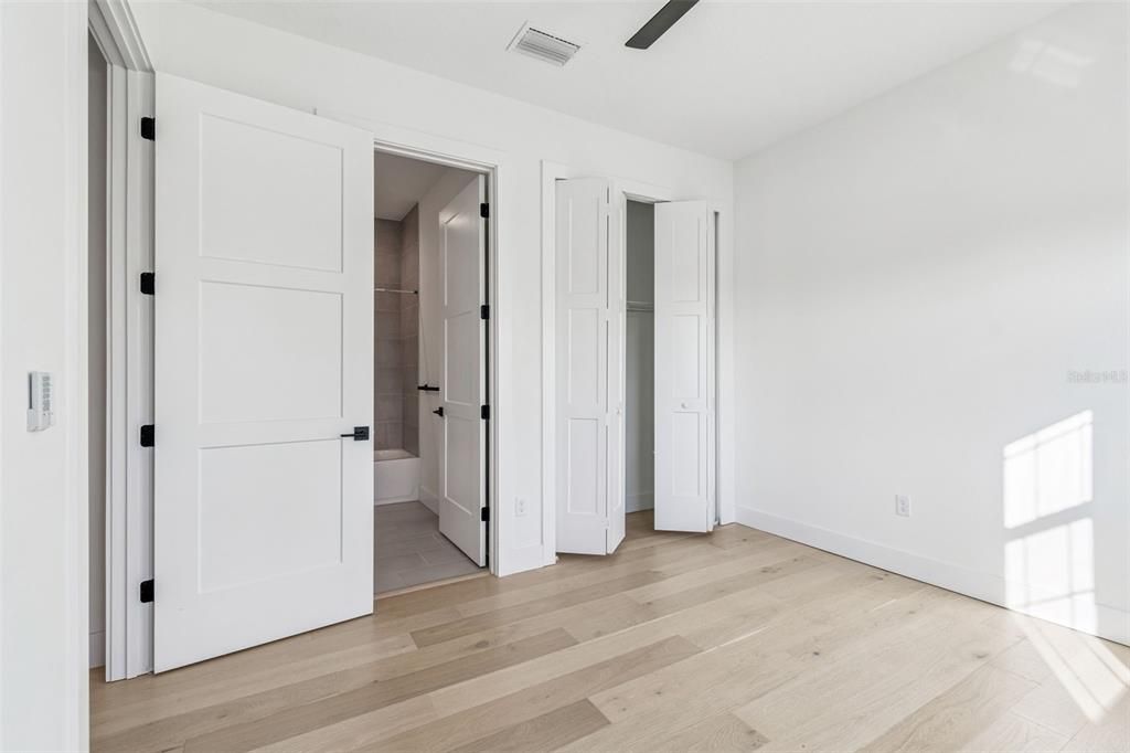 For Rent: $4,250 (3 beds, 3 baths, 2079 Square Feet)