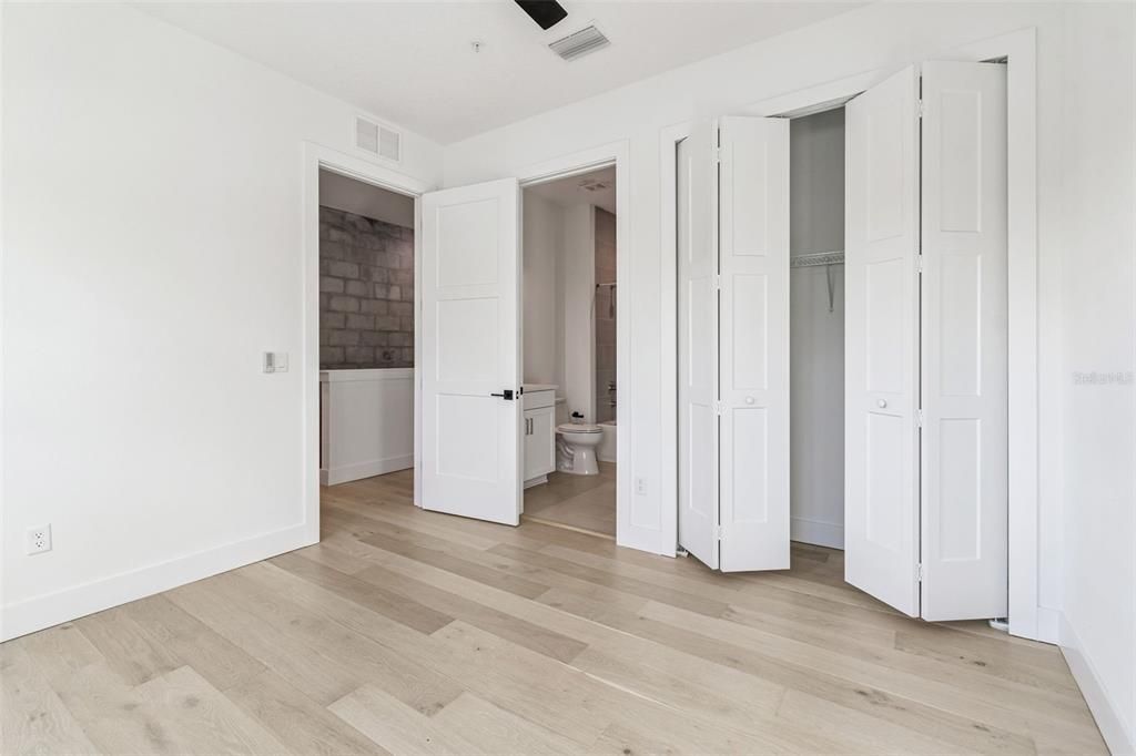 For Rent: $4,250 (3 beds, 3 baths, 2079 Square Feet)