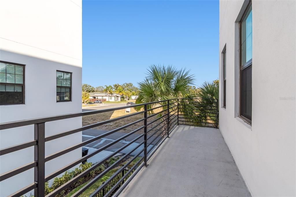 For Rent: $4,250 (3 beds, 3 baths, 2079 Square Feet)
