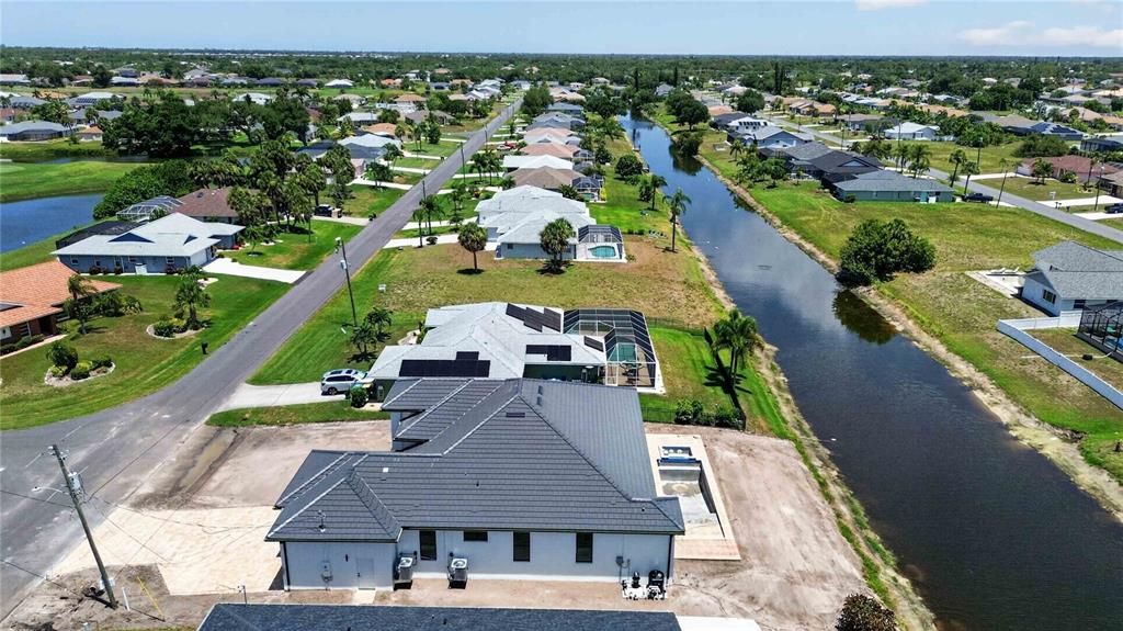 For Sale: $689,900 (4 beds, 3 baths, 2648 Square Feet)
