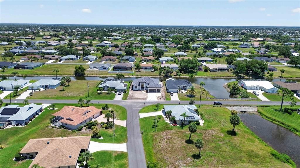 For Sale: $689,900 (4 beds, 3 baths, 2648 Square Feet)