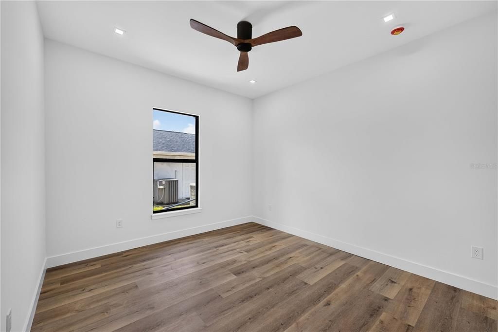 For Sale: $689,900 (4 beds, 3 baths, 2648 Square Feet)